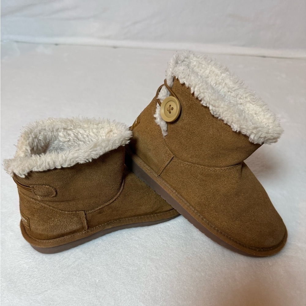 Koolaburra By Ugg Tan Kids Boots with Button Accent